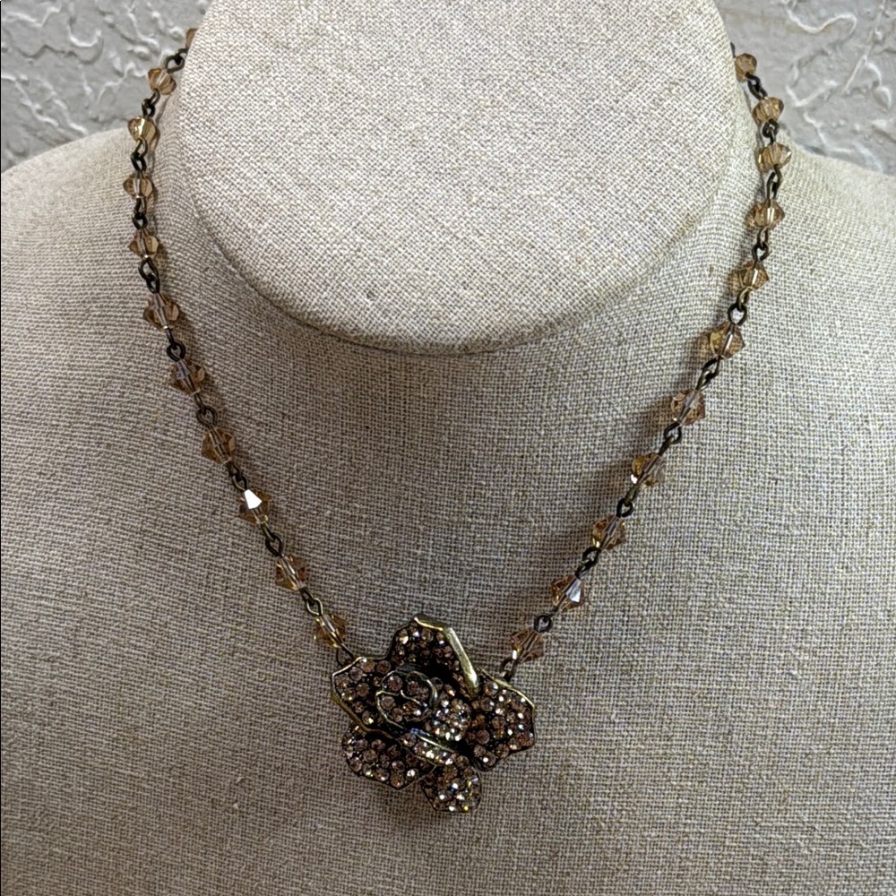 Elegant Gold and Brown Floral Necklace vintage